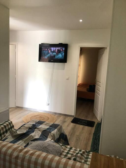 Logement Entier Entree Autonome Ch,Sdd,Cs Privatives オッソンヌ エクステリア 写真